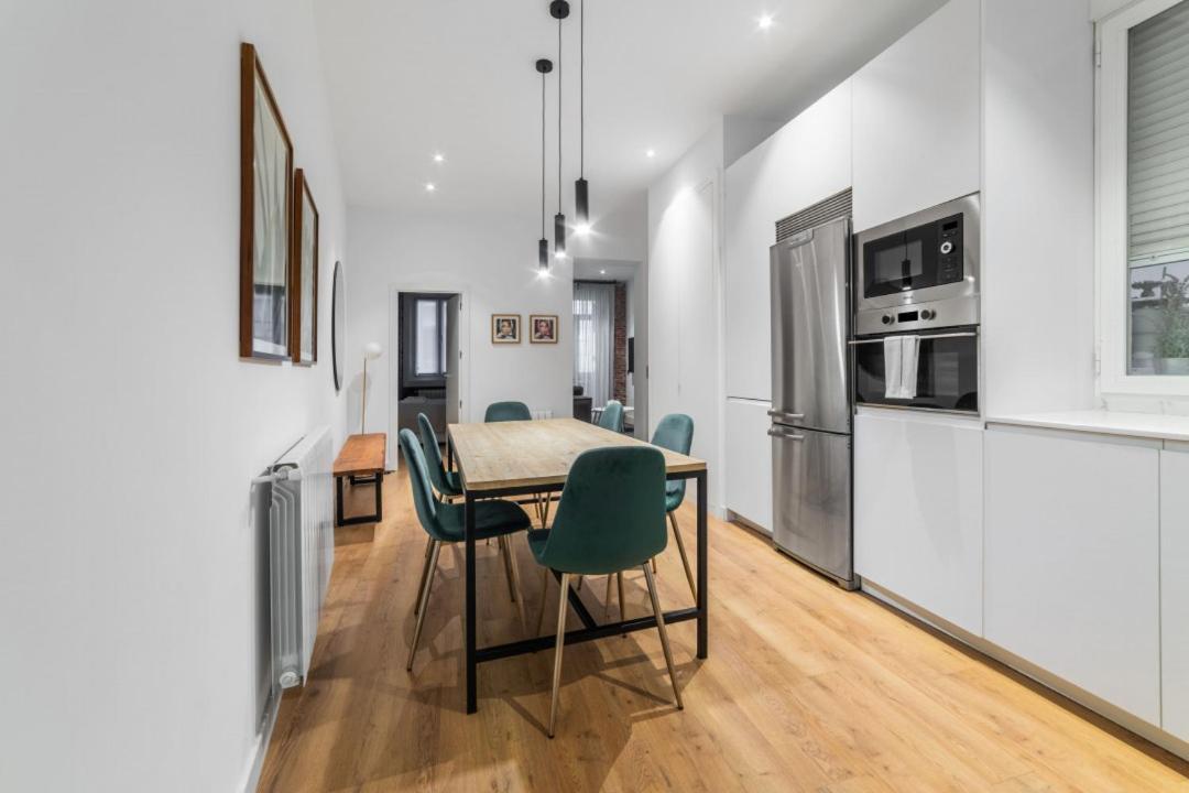 2 Bedrooms 1 Bathroom Furnished - Centro - Equipped & Stylish - Minty Stay Madrid Dış mekan fotoğraf